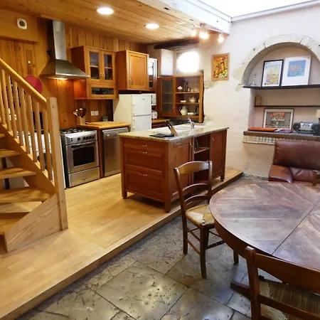 Le Du Barbe Semesterbostad